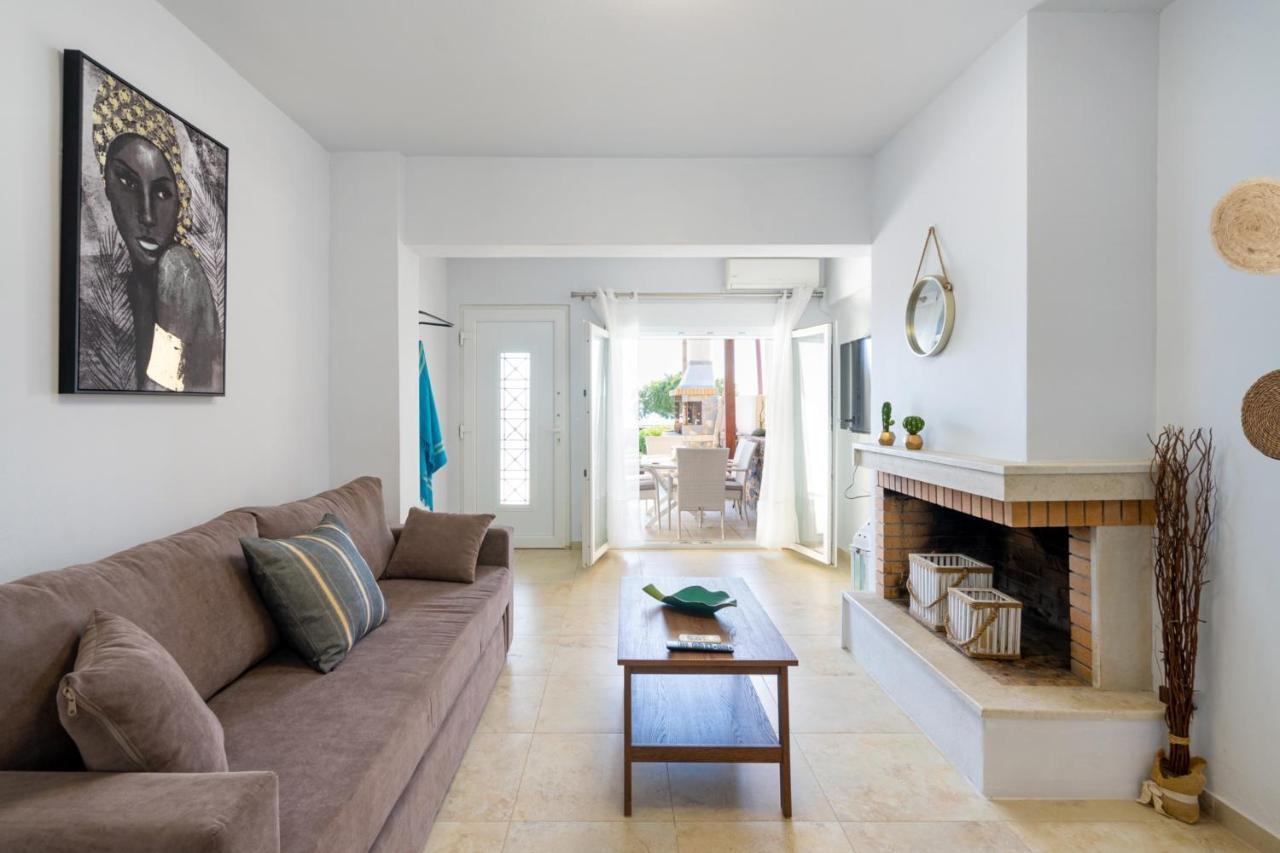فيلا Blue Coast House Goudhouros المظهر الخارجي الصورة